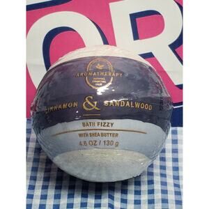 BBW Aromatherapy Cinnamon & Sandalwood Cozy Bath Fizzy Bomb w. Sea Butter 4 oz.
